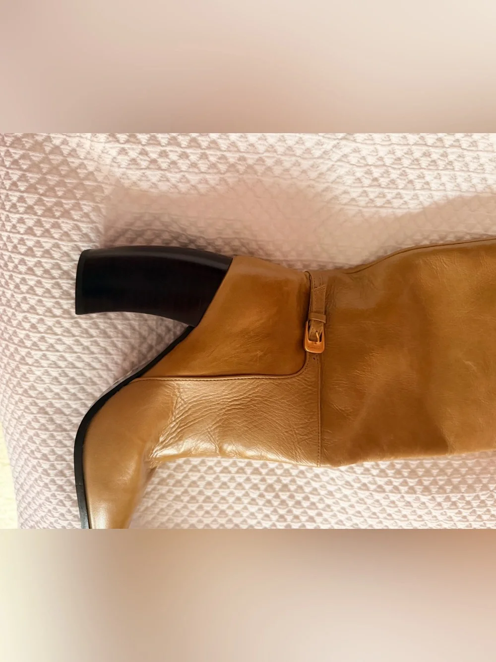 Tory Burch Banana Heel Leather Boots in Butterscotch